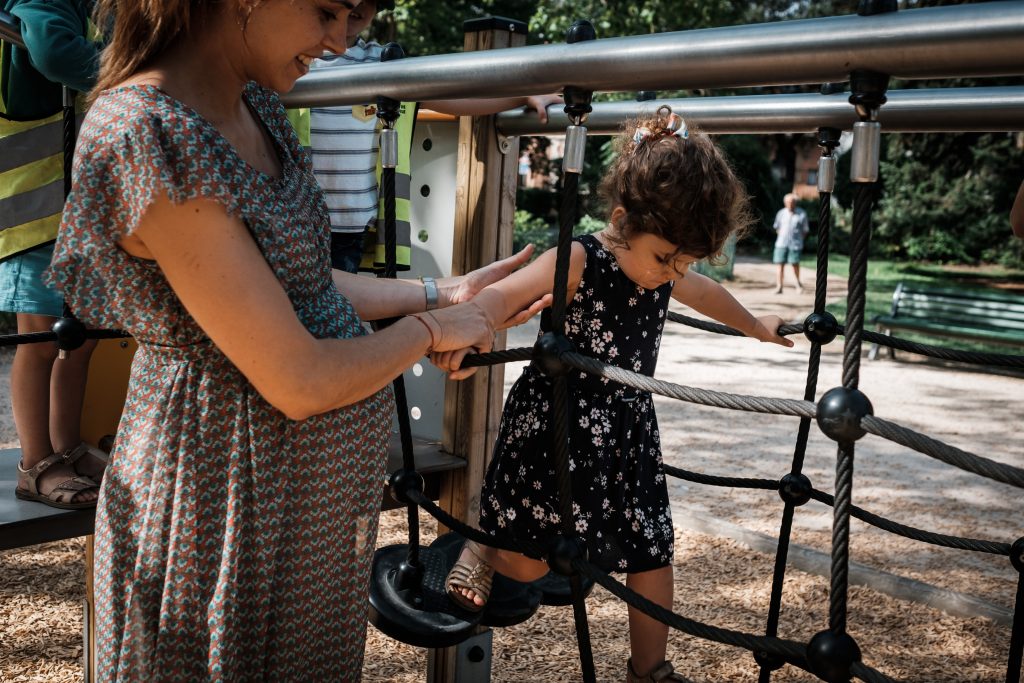 photographe famille toulouse busca
mère et fille au jardin des plantes