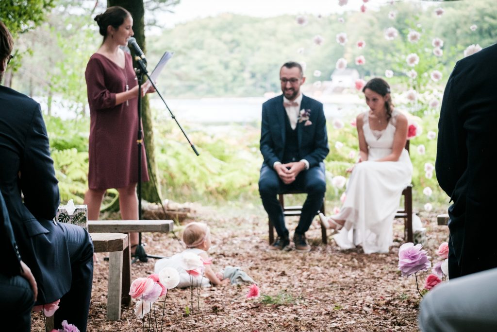 photographe mariage étangs de taysse cérémonie laïque baby girl